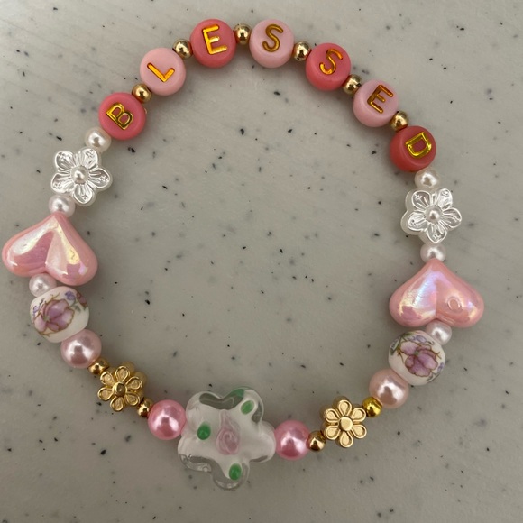 Meet your Posher, Stephanie - Picture 8 of 11